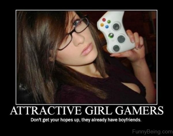 Attractive Girl Gamers